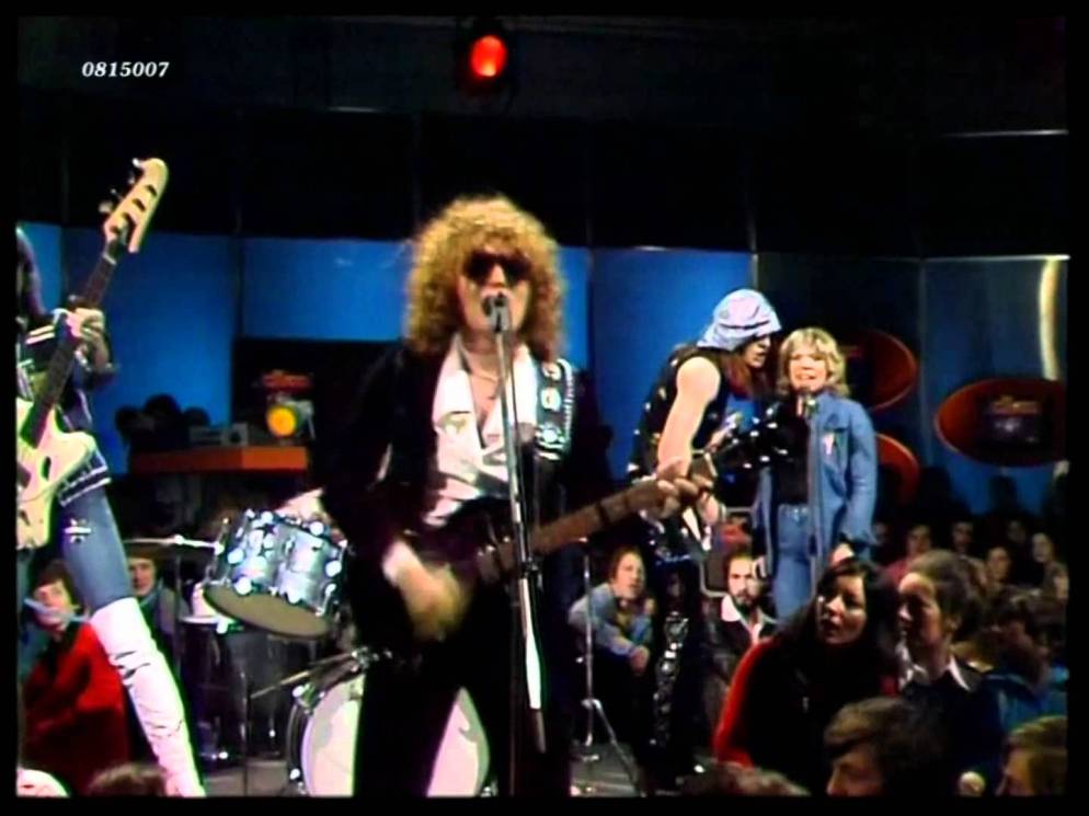 Ah, who remembers those Saturday Gigs? I do, I do… | REMARKABLE MAGIC
